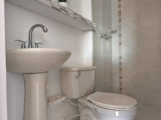 Apartamento de 3 alcobas en venta en Los Alcazares, Sabaneta, 60 m² · foto 13 de 15