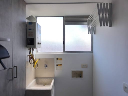 Apartamento de 3 alcobas en venta en Los Alcazares, Sabaneta, 60 m² · foto 14 de 15