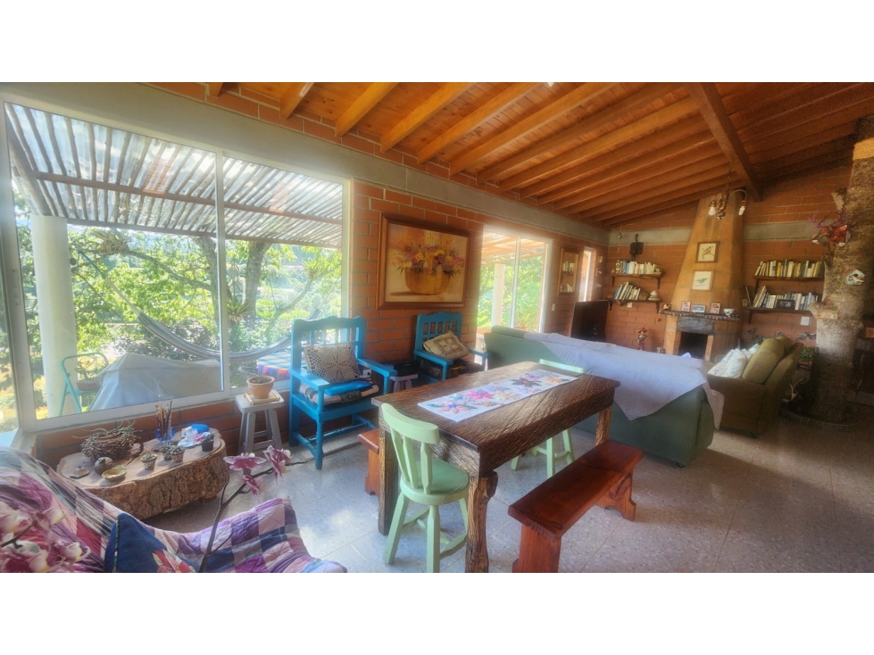Casa de 3 alcobas en venta en La Mosca, Guarne, 168 m² · foto 4 de 24