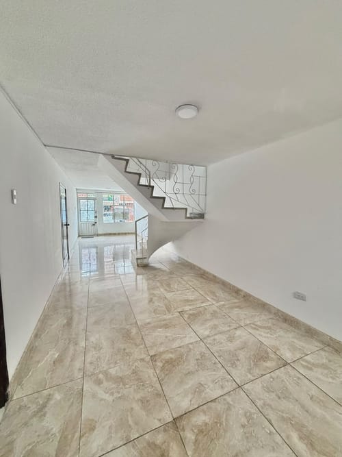 Casa en venta en Jorge Gaitan Cortes, Bogotá · foto 4 de 20
