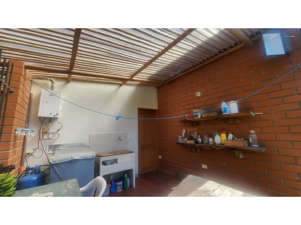 Casa de 3 alcobas en venta en La Mosca, Guarne, 168 m² · foto 10 de 24