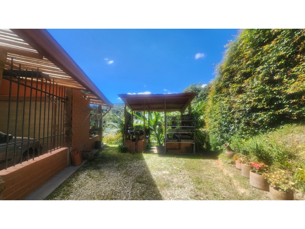 Casa de 3 alcobas en venta en La Mosca, Guarne, 168 m² · foto 14 de 24