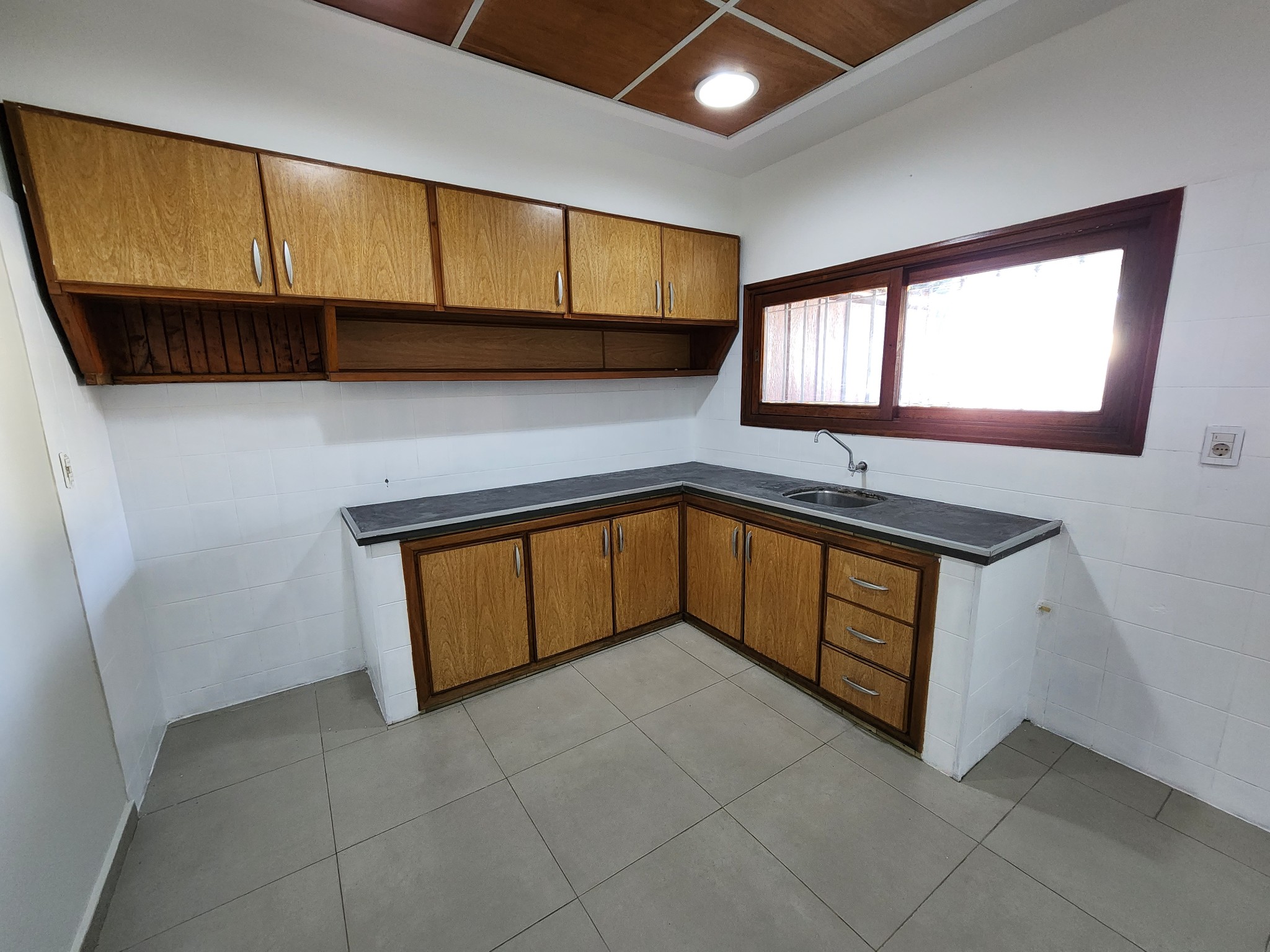 CASA TIPO APARTAMENTO EN EL CENTRO DE LAGOMAR!! · Foto 4