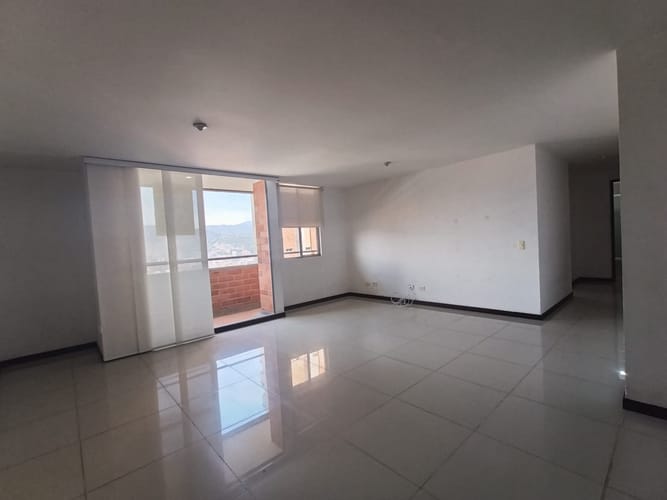 Apartamento de 3 alcobas en arriendo en Loma Del Esmeraldal, Envigado, 112 m² · foto 5 de 20