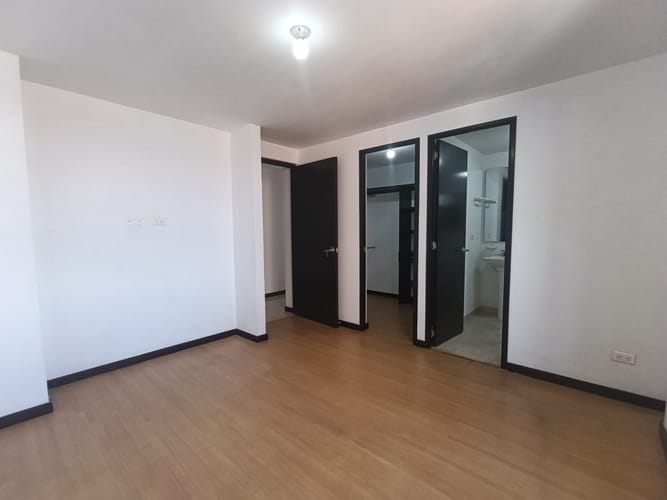 Apartamento de 3 alcobas en arriendo en Loma Del Esmeraldal, Envigado, 112 m² · foto 17 de 20