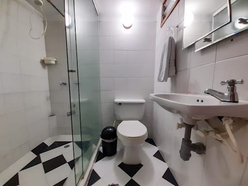 Casa de 5 alcobas en venta en El Chocho, Envigado, 194 m² · foto 11 de 15