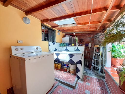 Casa de 5 alcobas en venta en El Chocho, Envigado, 194 m² · foto 12 de 15