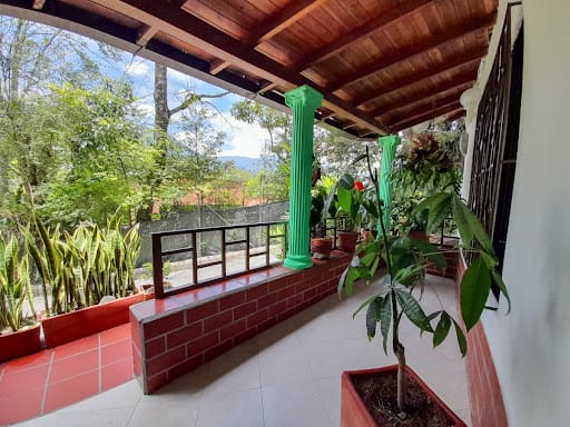 Casa de 5 alcobas en venta en El Chocho, Envigado, 194 m² · foto 13 de 15