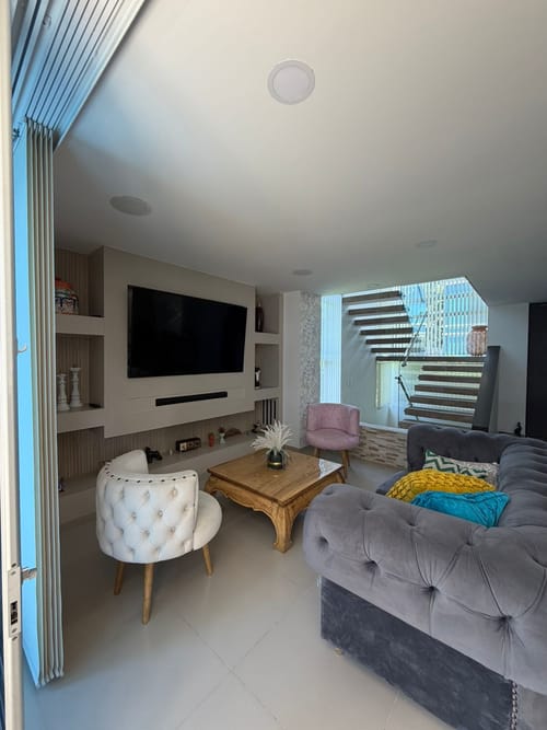 Casa de 3 alcobas en venta en Picaleña Y Mirolindo, Ibagué, 220 m² · foto 6 de 11