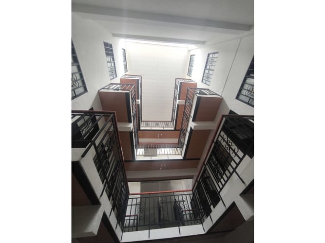 Edificio en venta en El Gran Limonar Cataya, Cali, 1100 m² · foto 2 de 24
