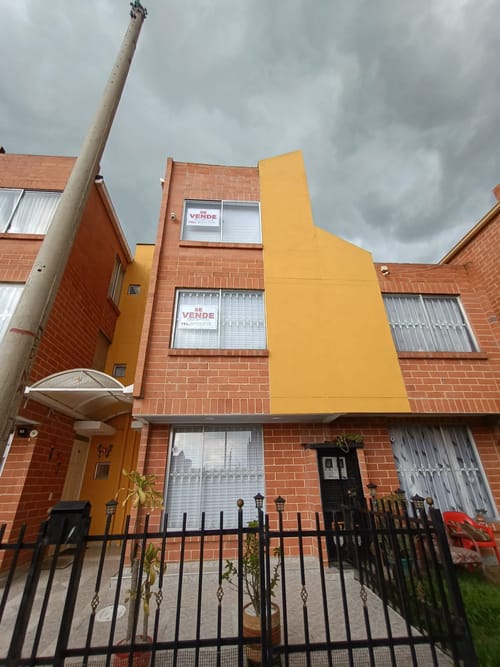 Casa de 4 alcobas en venta en La Paz, Zipaquirá, 95 m² · foto 2 de 20