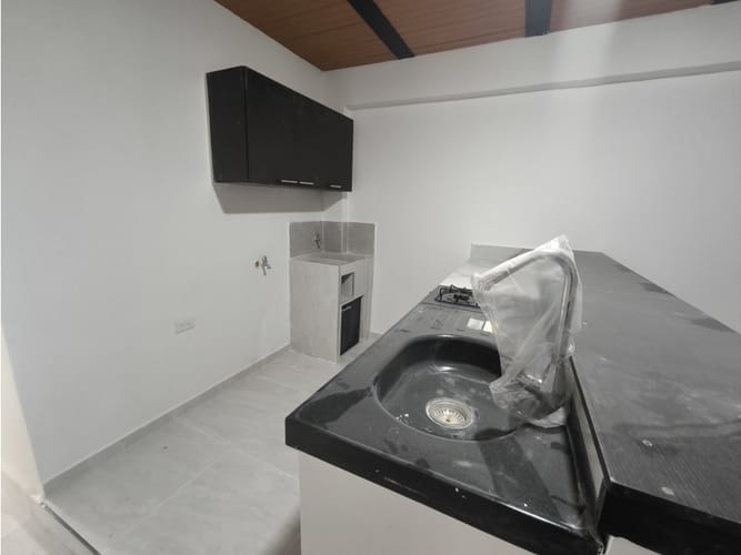 Edificio en venta en El Gran Limonar Cataya, Cali, 1100 m² · foto 11 de 24