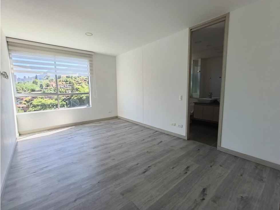 Apartamento en venta en Loma Del Escobero, Envigado · foto 6 de 15