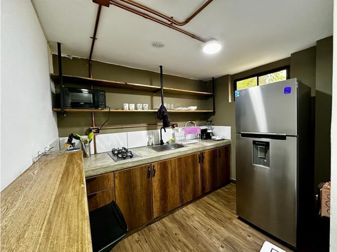 Apartaestudio en venta en La Aguacatala, Medellín, 245 m² · foto 18 de 24