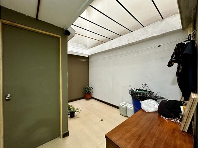 Apartaestudio en venta en La Aguacatala, Medellín, 245 m² · foto 21 de 24
