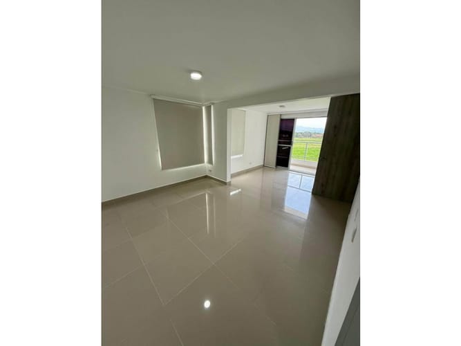 Apartamento de 3 alcobas en venta en Alfaguara, Jamundí, 120 m² · foto 2 de 14