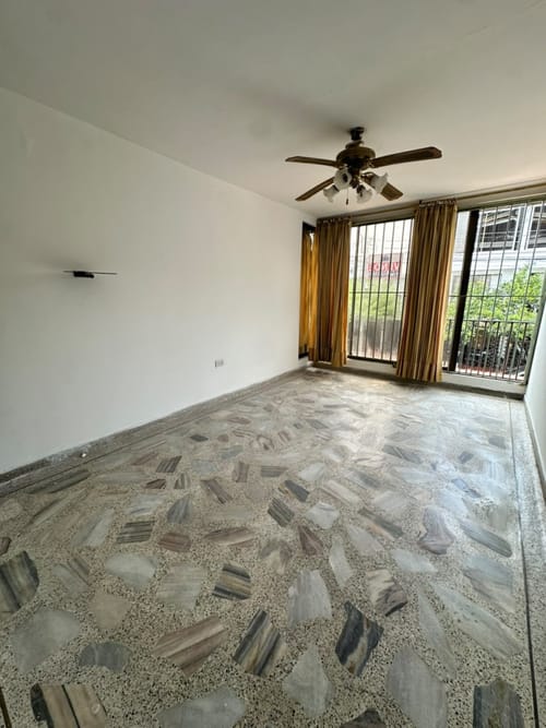 Casa de 7 alcobas en venta en Metropolitano Del Norte, Cali, 336 m² · foto 11 de 15