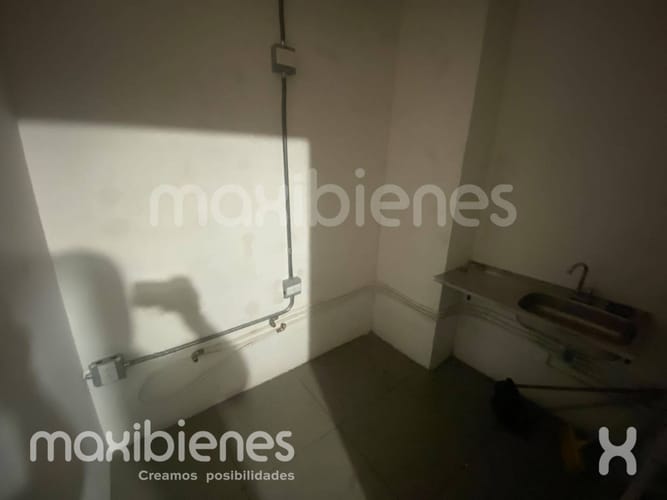 Local en arriendo en San Isidro, Medellín, 50 m² · foto 7 de 12