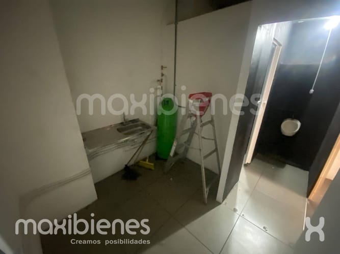 Local en arriendo en San Isidro, Medellín, 50 m² · foto 8 de 12