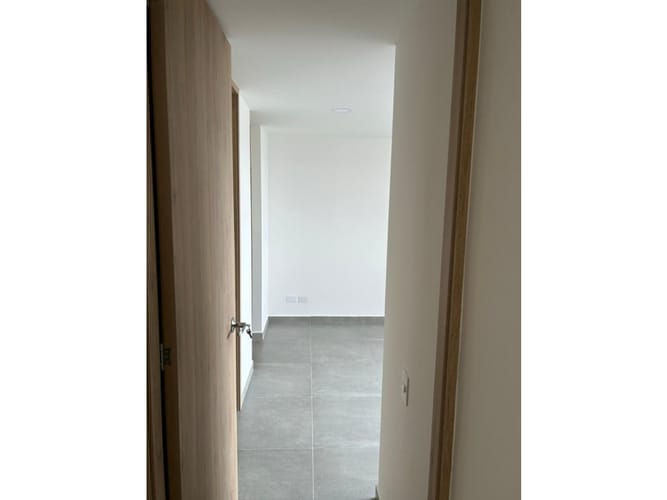 Apartamento de 3 alcobas en venta en Loma De San Jose, Sabaneta, 67 m² · foto 9 de 15