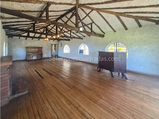 Casa de 4 alcobas en arriendo en Gratamira, Sopó, 246 m² · foto 7 de 19