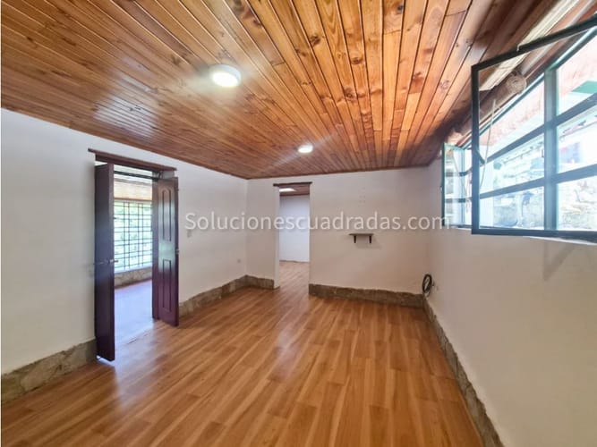 Casa de 4 alcobas en arriendo en Gratamira, Sopó, 246 m² · foto 13 de 19