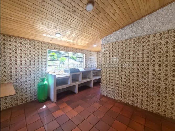 Casa de 4 alcobas en arriendo en Gratamira, Sopó, 246 m² · foto 14 de 19