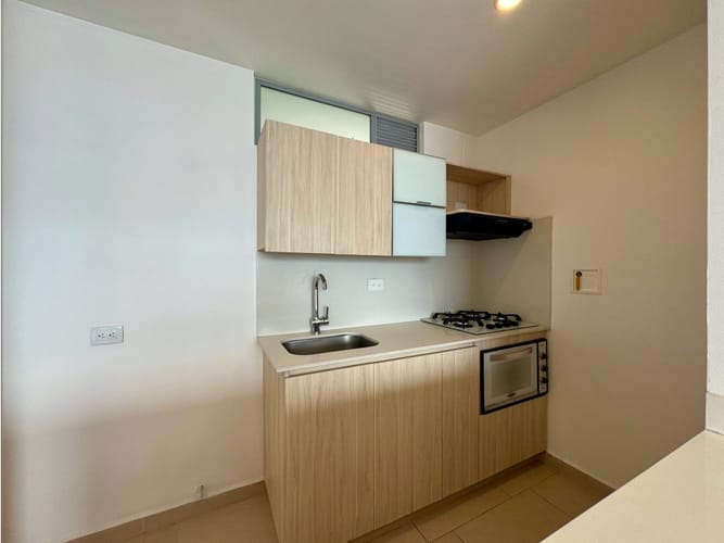 Apartaestudio en venta en Loma De Los Gonzalez, Medellín, 55 m² · foto 6 de 24