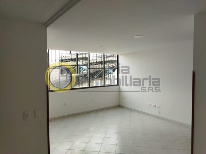Oficina en arriendo en Garcia Rovira, Bucaramanga, 45 m² · foto 7 de 8