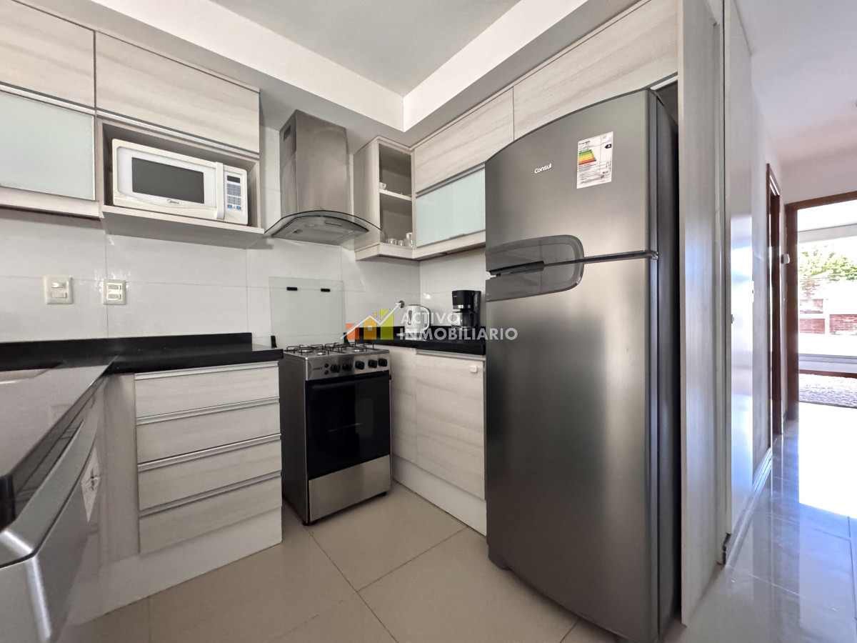Alquiler apartamento 2 dormitorios amueblado mas patio con parrillero · Foto 9