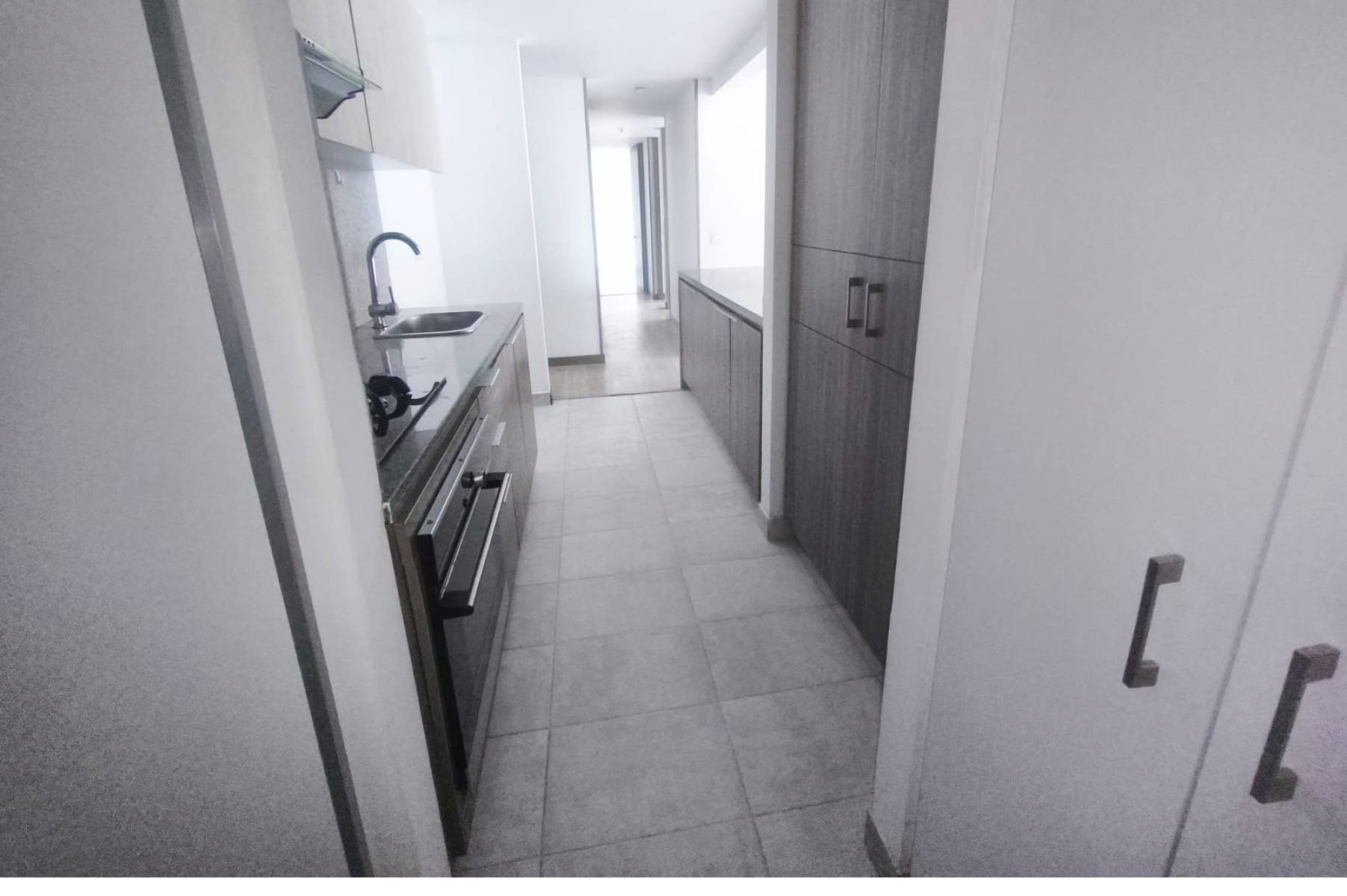 Apartamento en venta en Américas Central, Bogotá · foto 5 de 17