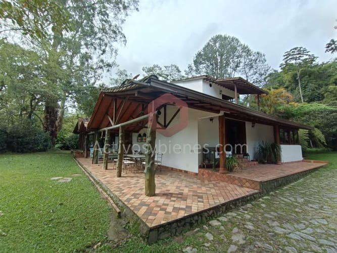 Casa de 8 alcobas en venta en Don Diego, Rionegro · foto 3 de 24