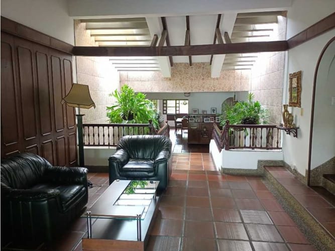 Casa de 4 alcobas en venta en Ciudad Jardin, Cali, 500 m² · foto 8 de 24