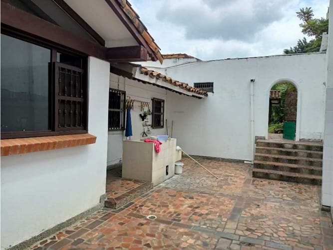 Casa de 4 alcobas en venta en Ciudad Jardin, Cali, 500 m² · foto 10 de 24
