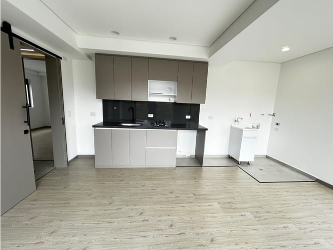 Apartaestudio en venta en Belen Alameda, Medellín, 97 m² · foto 5 de 21