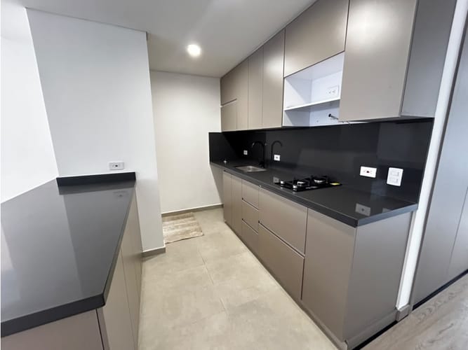 Apartaestudio en venta en Belen Alameda, Medellín, 97 m² · foto 11 de 21