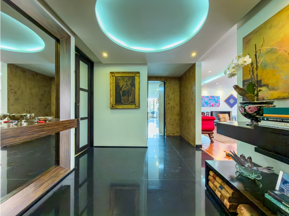 Apartamento en venta en Los Rosales, Bogotá · foto 3 de 24