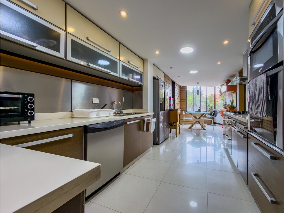 Apartamento en venta en Los Rosales, Bogotá · foto 13 de 24