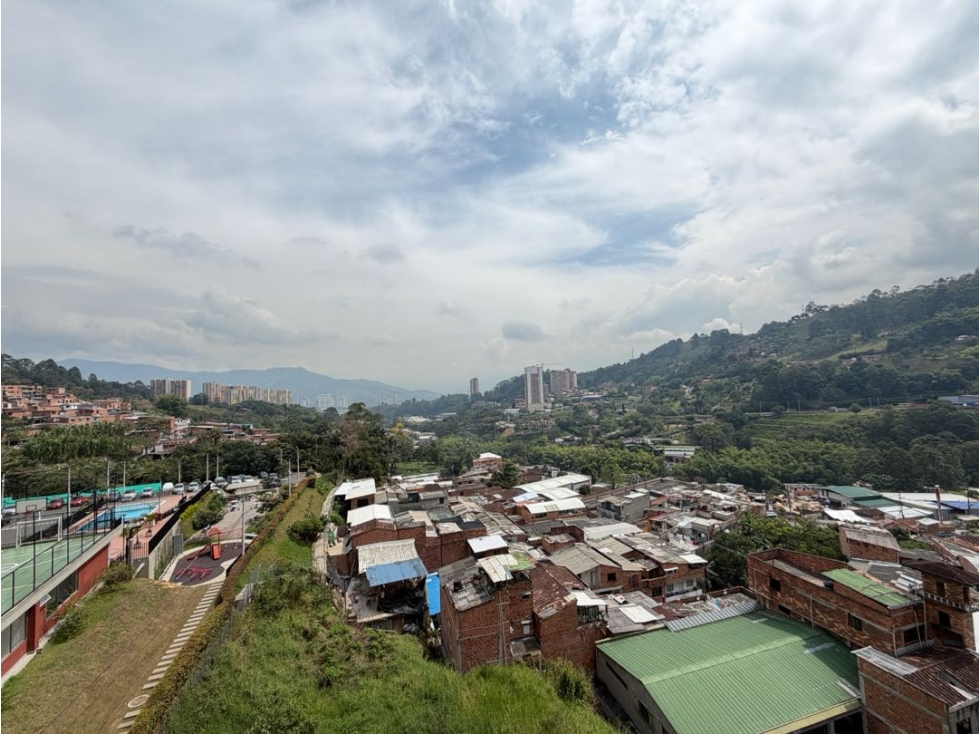 Apartamento en venta en La Inmaculada, La Estrella · foto 7 de 11