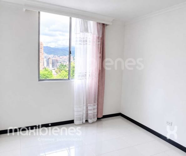 Apartamento de 3 alcobas en arriendo en Vía Las Palmas, Medellín, 70 m² · foto 4 de 9