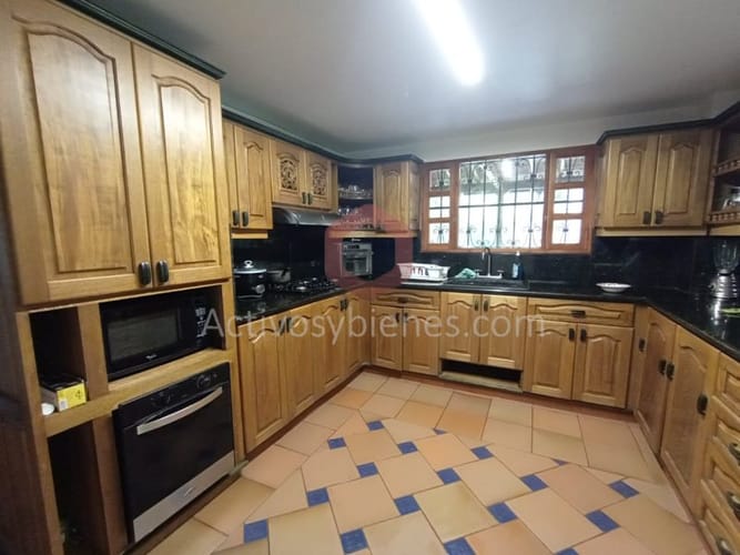 Casa de 9 alcobas en venta en Los Colegios, Rionegro · foto 4 de 24