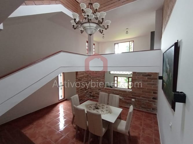 Casa de 9 alcobas en venta en Los Colegios, Rionegro · foto 5 de 24