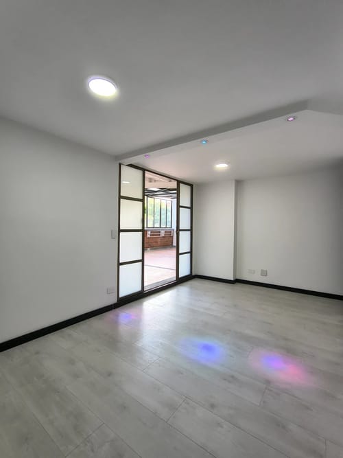 Apartamento de 3 alcobas en arriendo en Los Alcazares, Medellín, 100 m² · foto 5 de 10