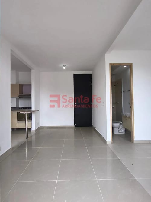 Apartamento de 2 alcobas en venta en Centro, Rionegro, 51 m² · foto 3 de 10
