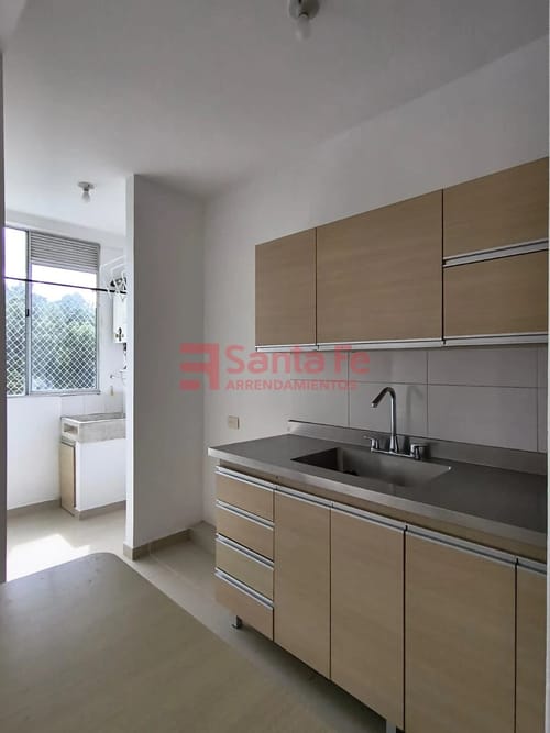 Apartamento de 2 alcobas en venta en Centro, Rionegro, 51 m² · foto 5 de 10