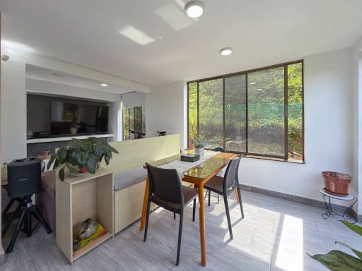 Casa de 3 alcobas en venta en Las Antillas, Envigado, 234 m² · foto 5 de 24