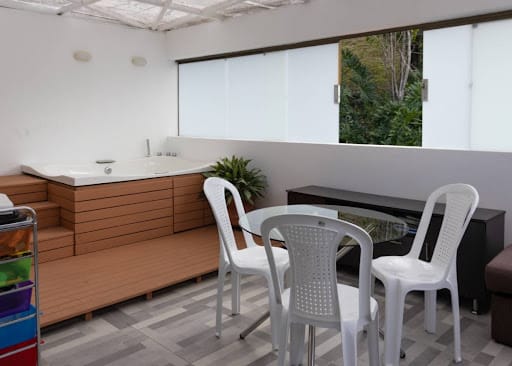 Casa de 3 alcobas en venta en Las Antillas, Envigado, 234 m² · foto 17 de 24