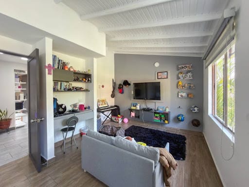 Casa de 3 alcobas en venta en Las Antillas, Envigado, 234 m² · foto 22 de 24