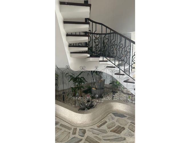 Apartamento de 4 alcobas en venta en Ciudad Jardin, Cali, 185 m² · foto 2 de 23