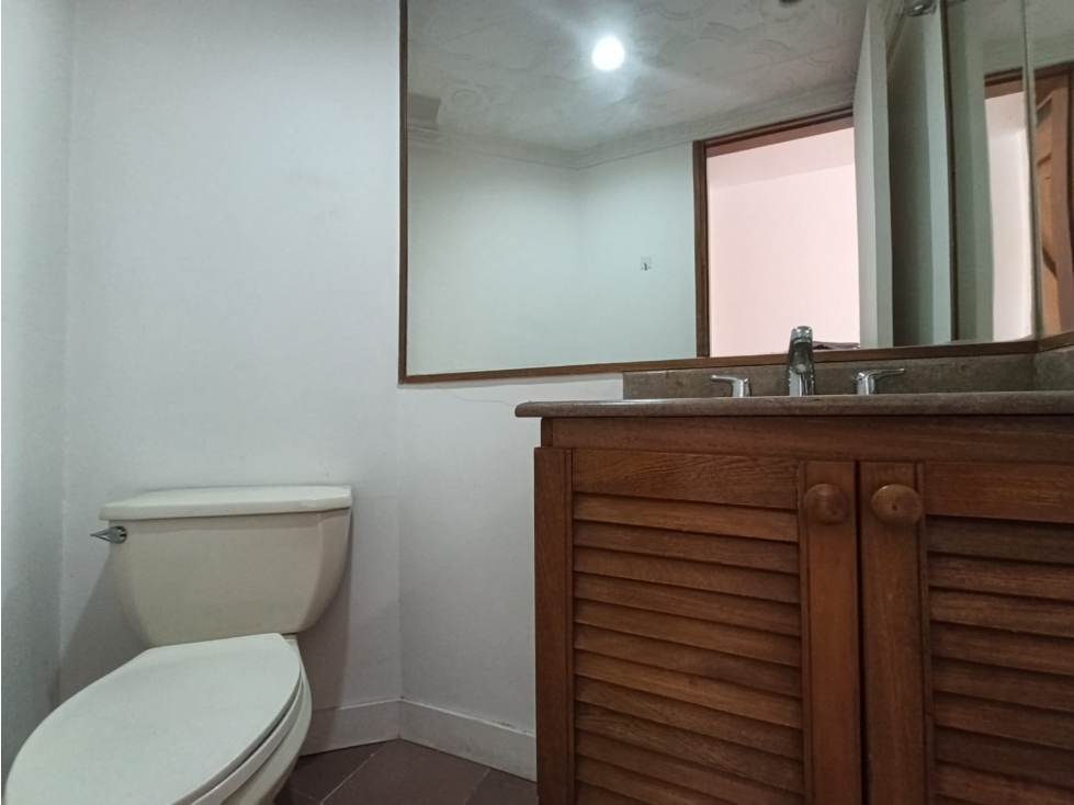 Apartamento en venta en La Aguacatala, Medellín · foto 6 de 10
